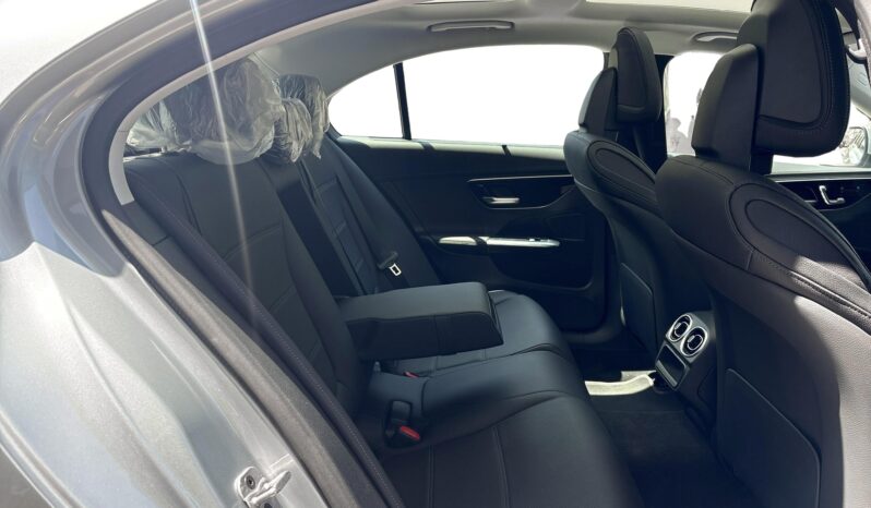 Mercedes-Benz C 220d (Unregistered) full