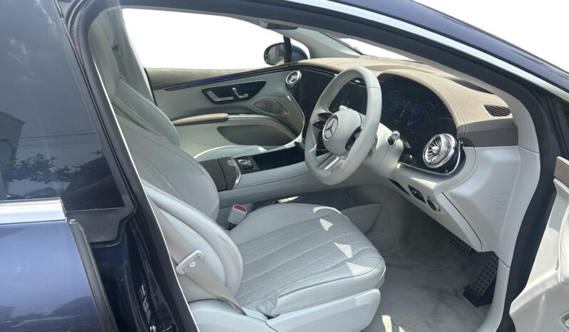 Mercedes-Benz EQS 580 4MATIC AMG Line Sedan Luxury Electric Flagship full