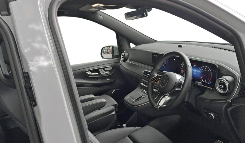 Mercedes-Benz V 300d (2025 Model) – Brand New Unregistered Luxury MPV full