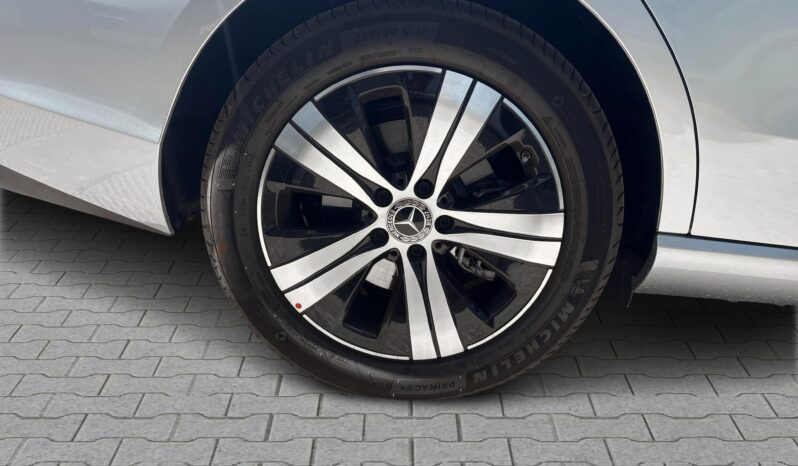 Mercedes-Benz C 220d (Unregistered) full