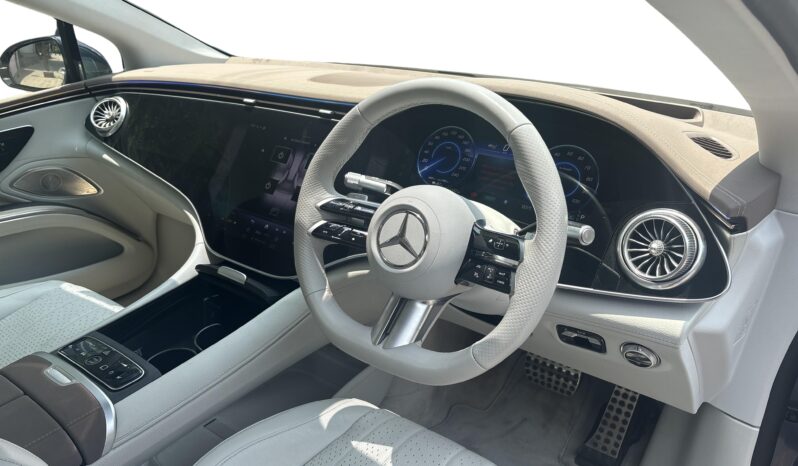 Mercedes-Benz EQS 580 4MATIC AMG Line Sedan Luxury Electric Flagship full