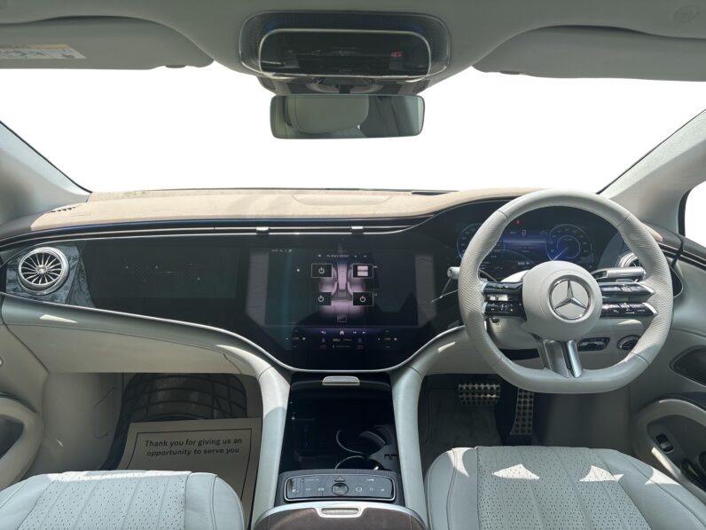 Mercedes-Benz EQS 580 4MATIC AMG Line Sedan Luxury Electric Flagship full