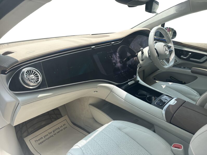 Mercedes-Benz EQS 580 4MATIC AMG Line Sedan Luxury Electric Flagship full