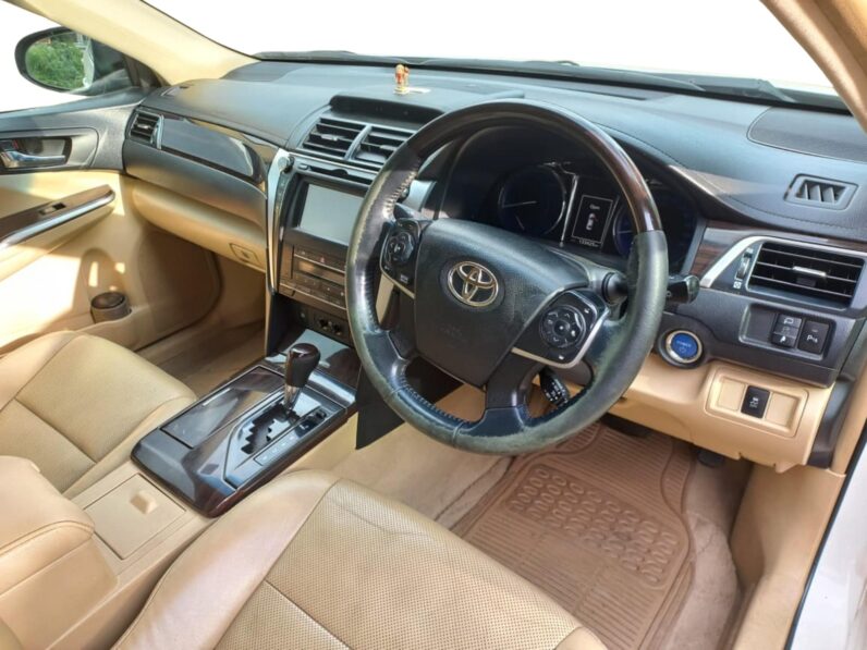 
								Toyota Camry Hybrid AT 2016 Model full									