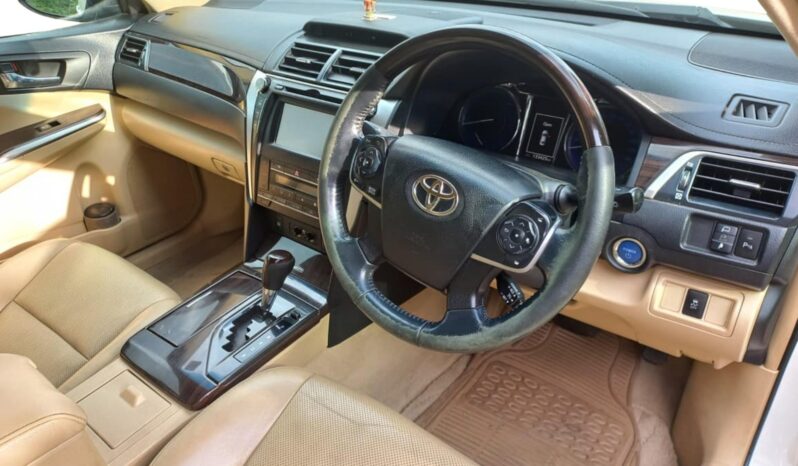 
								Toyota Camry Hybrid AT 2016 Model full									