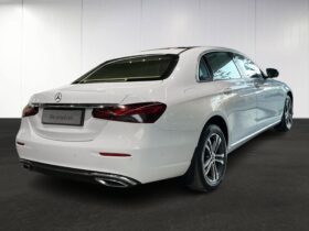 MERCEDES BENZ E 220D