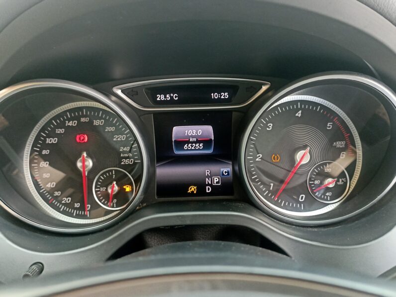 
								GLA 200 D SPORTS full									