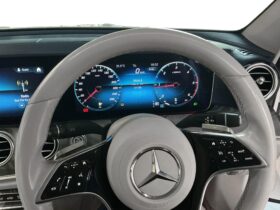 MERCEDES BENZ E 220D