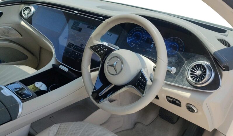Mercedes-Benz EQS 580 4MATIC Sedan — The Pinnacle of Electric Luxury full