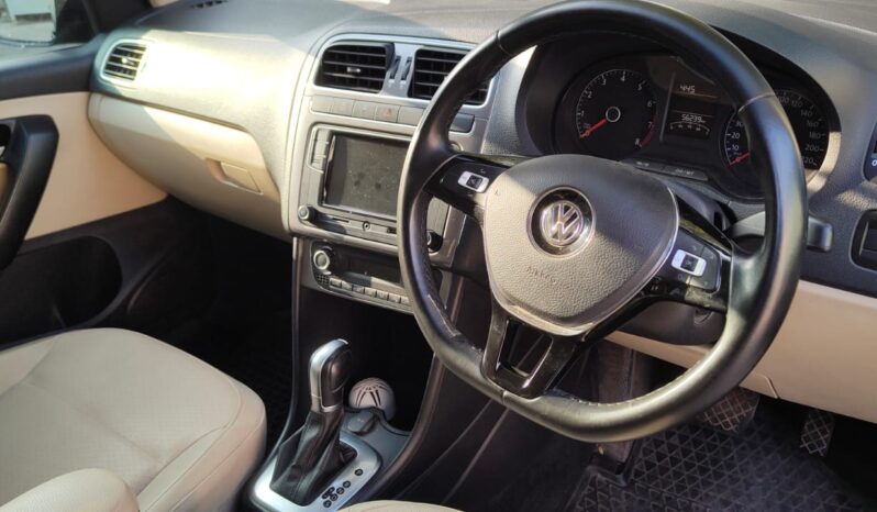 VW VENTO 1 L HL PLUS full