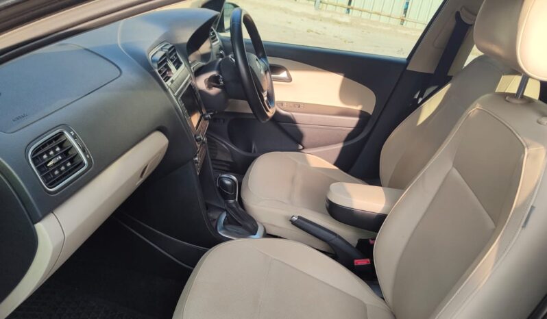 VW VENTO 1 L HL PLUS full