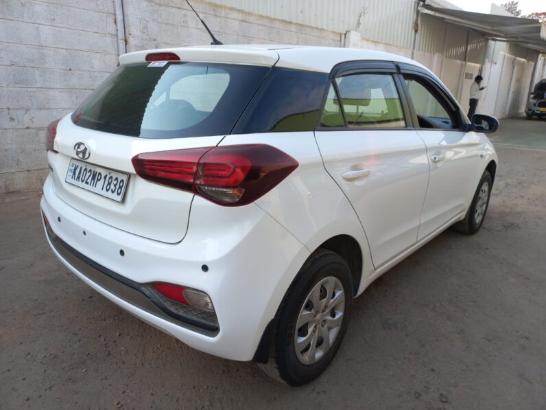 Hyundai i20 Magna Executive 2018 MT full