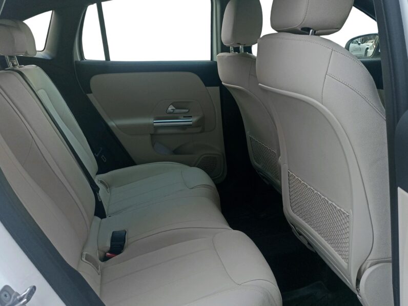 
								young used demo | 2025 Mercedes-Benz GLA 200-SUV | 3,134 km | Chennai-AMB full									