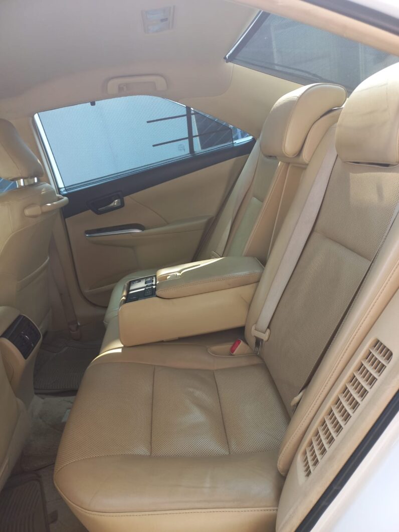 Toyota Camry Hybrid AT 2016 Model full