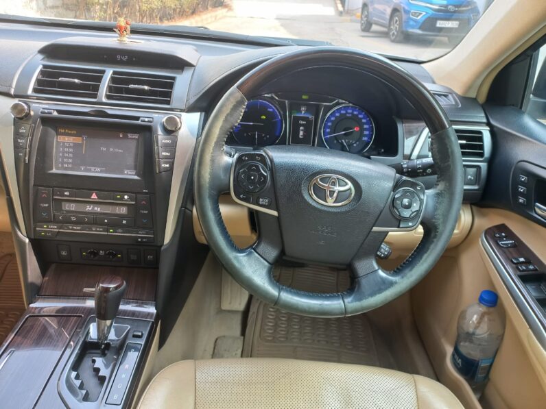 Toyota Camry Hybrid AT 2016 Model full
