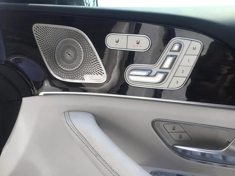 Mercedes-Benz GLE 300d 4MATIC AMG Line 2025 Model full