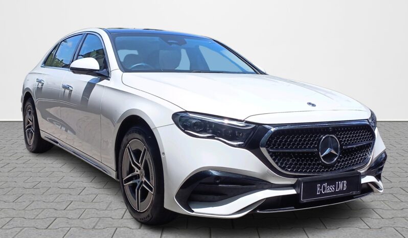 
								Mercedes-Benz E 450 2025 Model full									