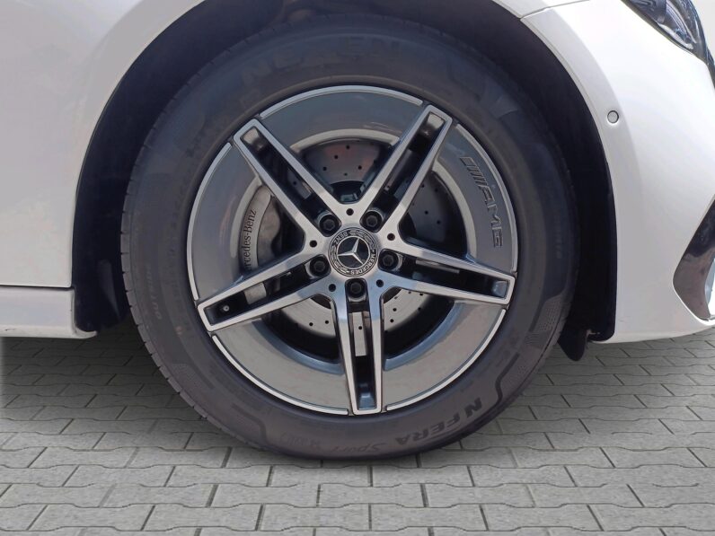 
								Mercedes-Benz E 450 2025 Model full									