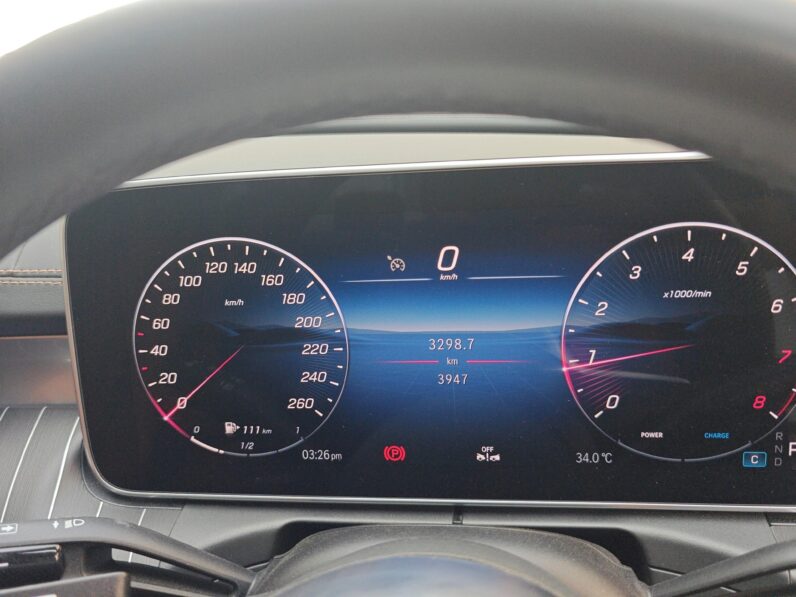 young used demo | 2025 Mercedes-Benz C 200 | 4000 km | Chennai-AMB full