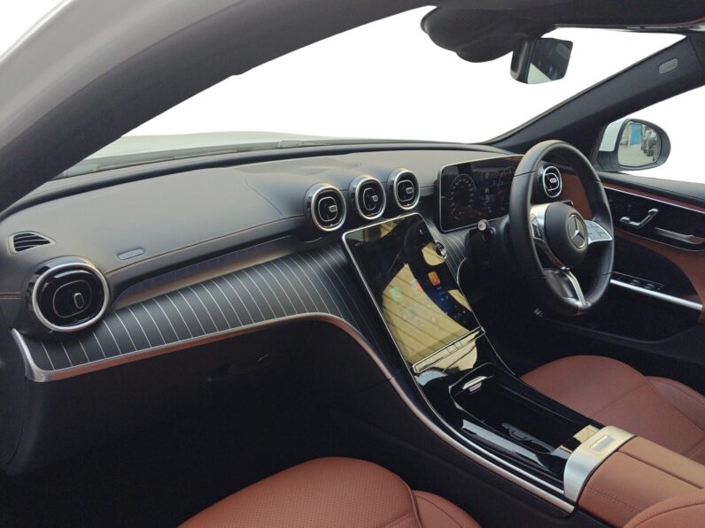young used demo | 2025 Mercedes-Benz C 200 | 4000 km | Chennai-AMB full