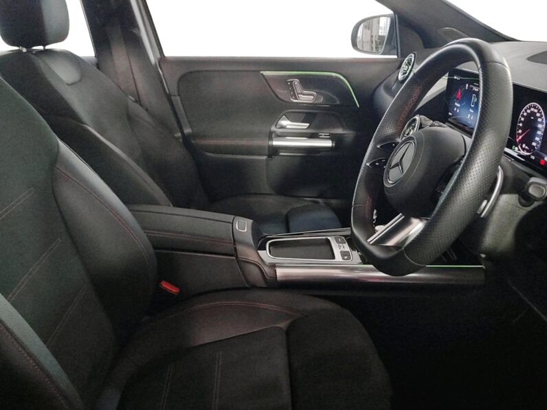 
								Young Used Demo | 2026 Mercedes-Benz GLA 220d AMG Line – Unregistered | Only 2,722 km full									