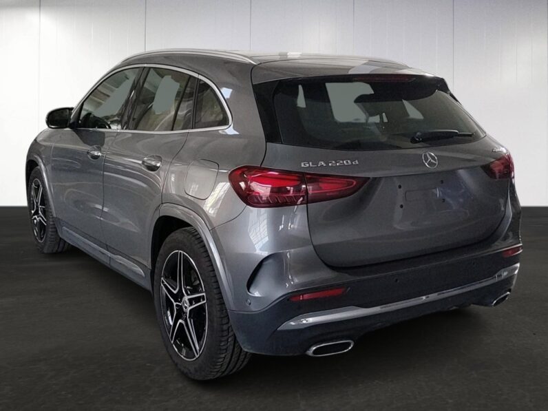 
								Young Used Demo | 2026 Mercedes-Benz GLA 220d AMG Line – Unregistered | Only 2,722 km full									