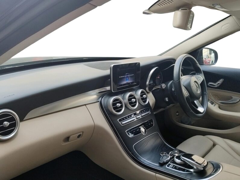 
								Used | 2018 Mercedes-Benz C 220d | Second Owner | 44,449 km | Available at Sundaram Motors Pre-Owned Solutions, Chennai full									
